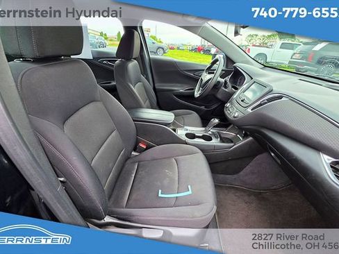 Used 2016 Chevrolet Malibu LT FWD image 25