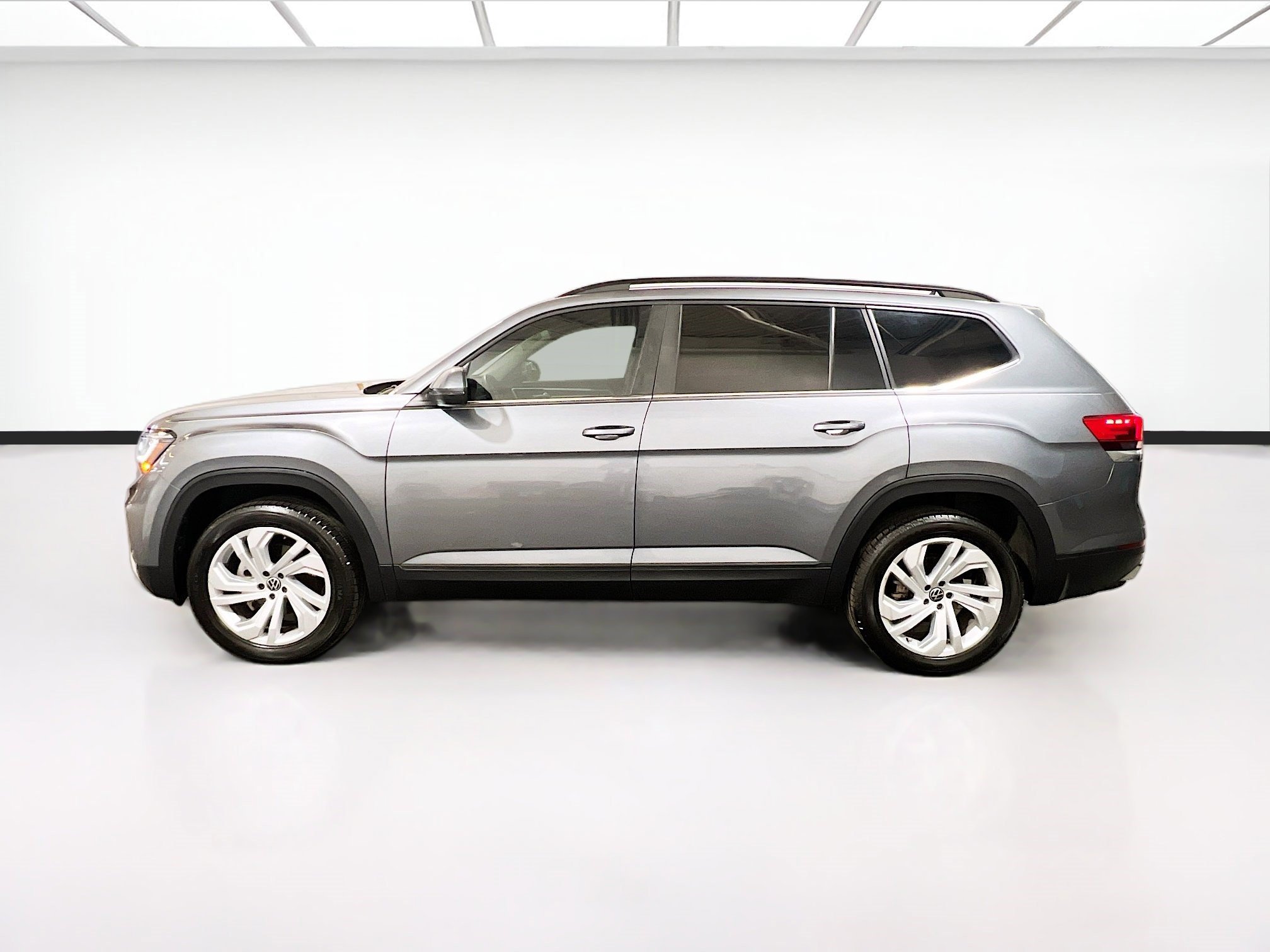 Used 2023 Volkswagen Atlas SE FWD image 22