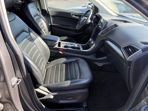 Used 2024 Ford Edge SEL image 18