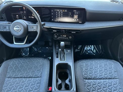 New 2026 Nissan Kicks SV image 15