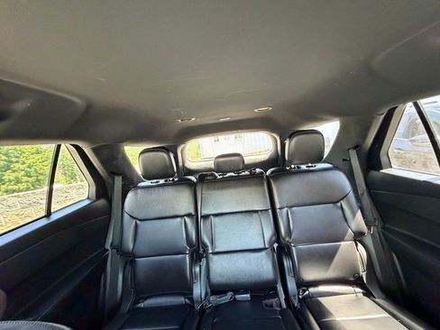 Used 2022 Ford Explorer 4WD Police Interceptor image 19