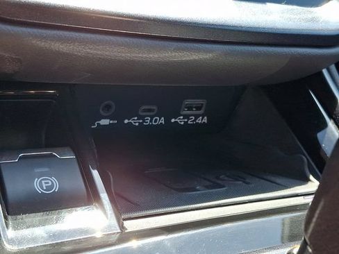 Used 2025 Subaru Outback Wilderness AWD/4WD image 30