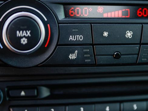 Used 2012 BMW M3 Coupe image 25