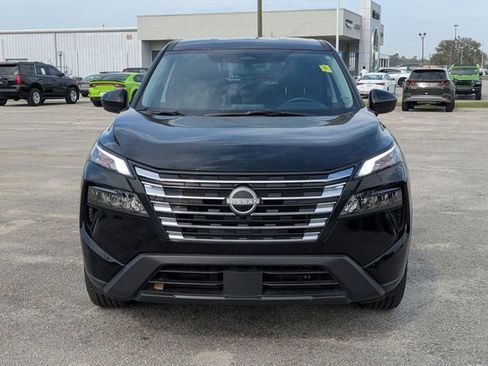 Used 2025 Nissan Rogue SV image 8