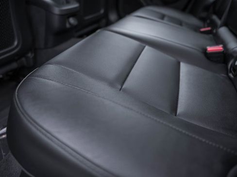 Used 2021 Volvo S60 T5 Momentum w/ Protection Package Premier image 33