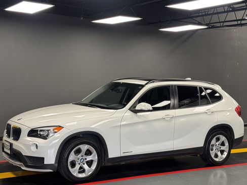 Used 2015 BMW X1 sDrive28i image 1