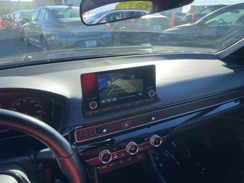 Used 2025 Honda Civic Sport image 17