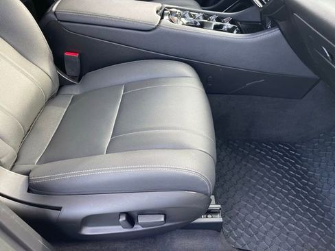 Used 2023 VinFast VF 8 Eco image 12