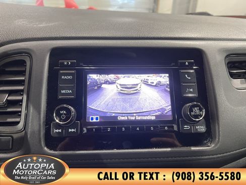 Used 2021 Honda HR-V LX image 25