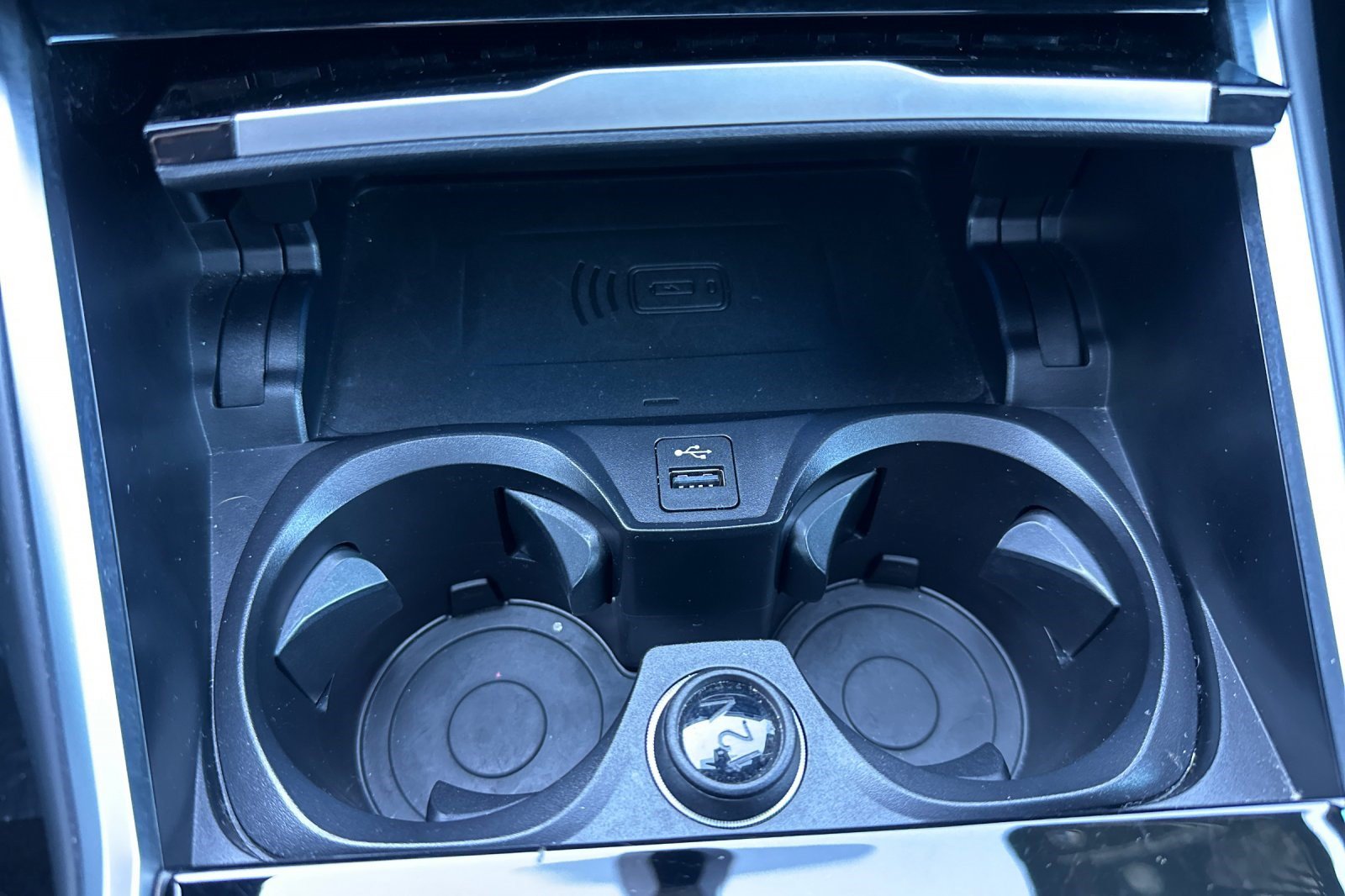 Certified 2023 BMW i4 eDrive40 w/ Premium Package RWD image 39