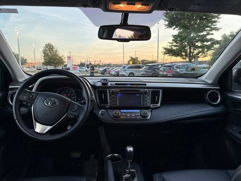 Used 2013 Toyota RAV4 Limited AWD/4WD image 15