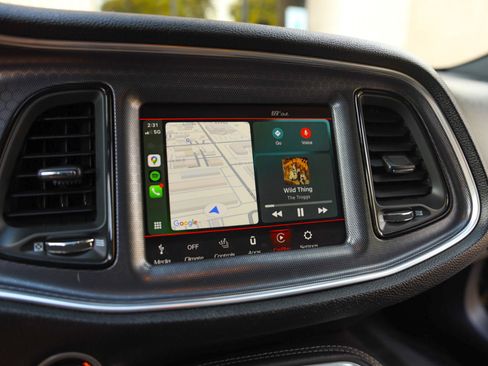 Used 2018 Dodge Challenger R/T Plus image 11