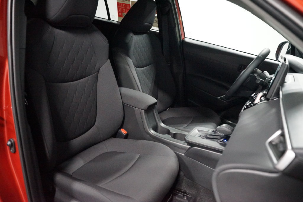 New 2026 Toyota Corolla Cross LE FWD image 27