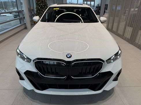New 2026 BMW 530i xDrive xDrive w/ M Sport Package image 2
