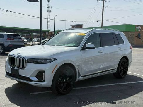 Used 2021 BMW X7 xDrive40i image 9