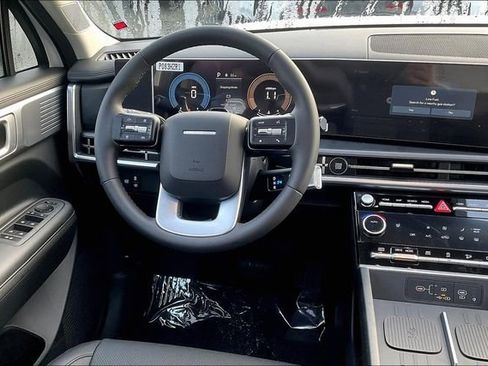 New 2025 Hyundai Santa Fe XRT image 9