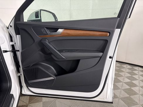 Used 2023 Audi Q5 2.0T Premium Plus w/ Premium Plus Package image 28