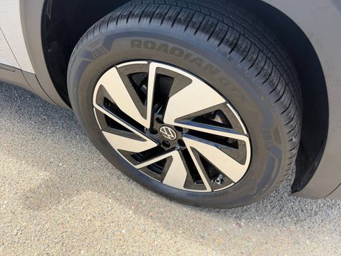 Used 2026 Volkswagen Atlas SE FWD image 28