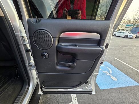 Used 2005 Dodge Ram 2500 Truck SLT image 50