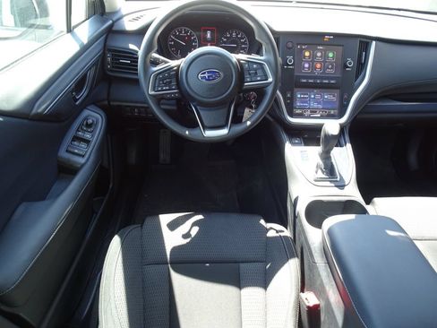 Used 2024 Subaru Outback AWD/4WD image 12