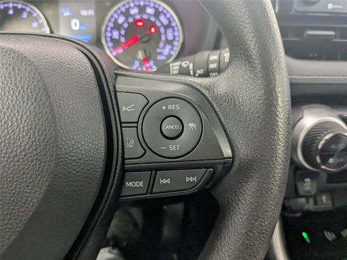 Certified 2022 Toyota RAV4 XLE w/ Convenience Package image 17