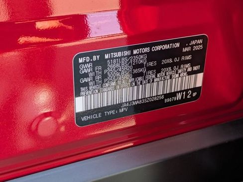 New 2025 Mitsubishi Outlander SEL image 36