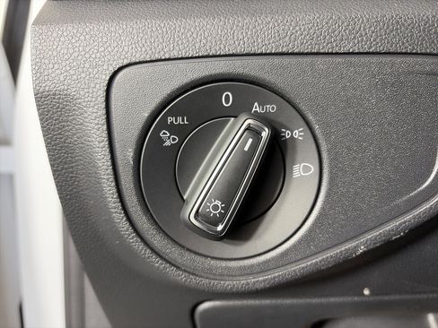 Used 2023 Volkswagen Atlas SE image 33