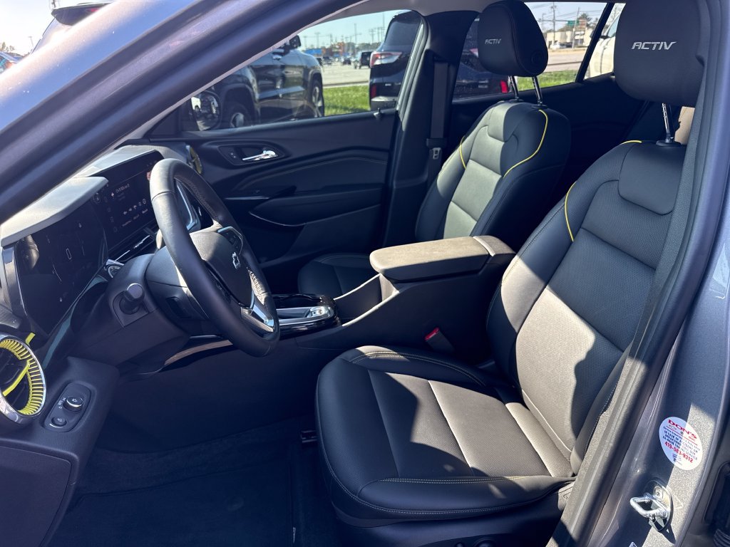 Certified 2024 Chevrolet Trax ACTIV w/ Sunroof Package FWD image 14