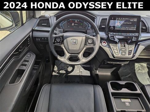 Used 2024 Honda Odyssey Elite image 23