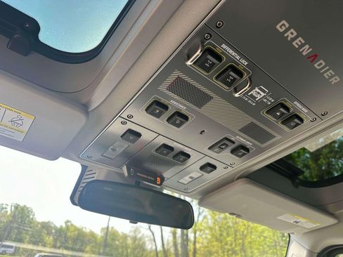 Used 2025 INEOS Grenadier Fieldmaster Edition image 32