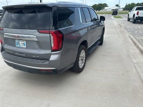 Used 2021 GMC Yukon SLT w/ SLT Luxury Package AWD/4WD image 3