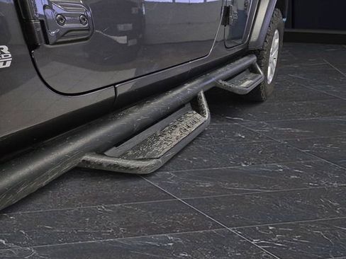 Used 2021 Jeep Wrangler Unlimited Sport image 37