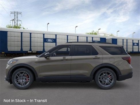 New 2026 Ford Explorer ST-Line image 3