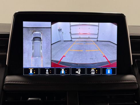 Used 2021 Chevrolet Tahoe RST w/ Luxury Package image 29