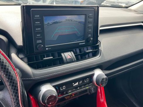 Used 2022 Toyota RAV4 XLE AWD/4WD image 23