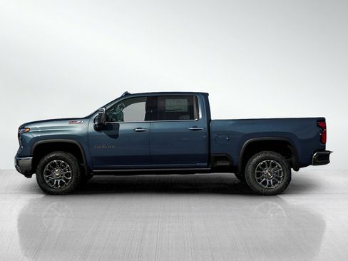 New 2026 Chevrolet Silverado 3500 LTZ w/ LTZ Premium Package AWD/4WD image 4