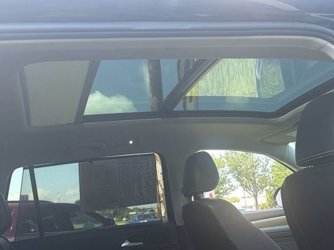 Certified 2023 Volkswagen Atlas SEL AWD/4WD image 8