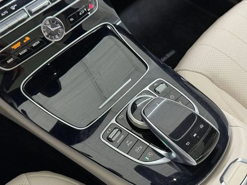 Used 2017 Mercedes-Benz E 400 4MATIC Wagon image 23