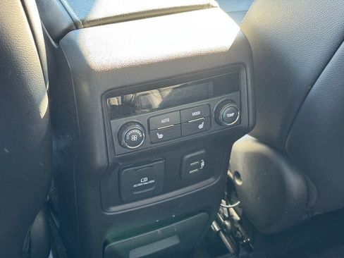 Used 2019 GMC Acadia Denali w/ Technology Package image 15