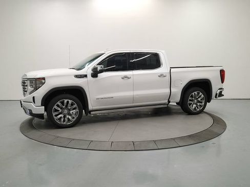 Used 2024 GMC Sierra 1500 Denali w/ Denali Reserve Package AWD/4WD image 5