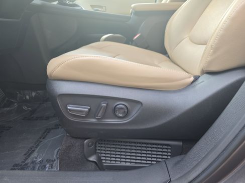 Certified 2021 Toyota Sienna Limited image 30