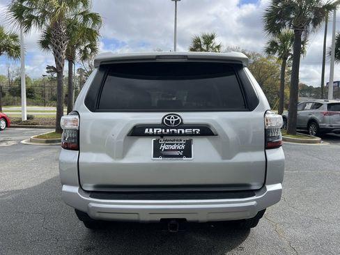 Used 2024 Toyota 4Runner TRD Off-Road image 9