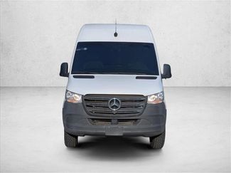 Used 2023 Mercedes-Benz Sprinter 2500 video 2