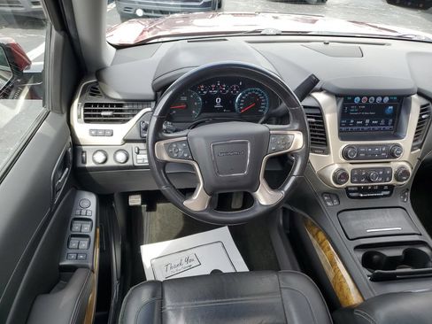 Used 2017 GMC Yukon XL Denali w/ Open Road Package AWD/4WD image 10