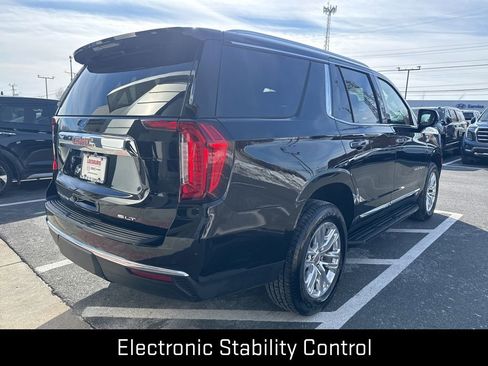 Used 2024 GMC Yukon SLT image 7