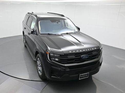 New 2025 Ford Expedition Active image 44