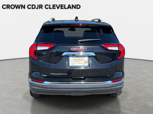 Used 2022 GMC Terrain SLT w/ Infotainment Package II FWD image 6