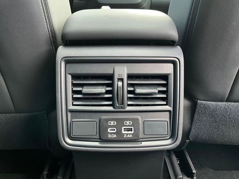 Used 2025 Subaru Forester Premium AWD/4WD image 14