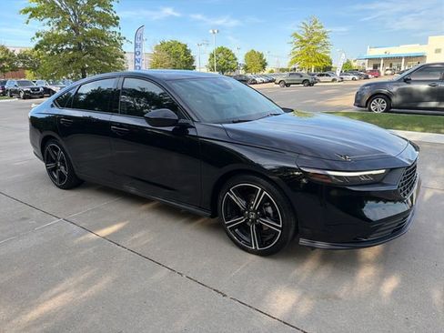 Used 2026 Honda Accord SE image 7