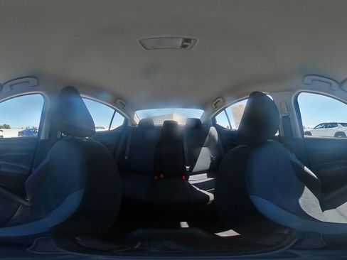 Used 2025 Nissan Versa SV FWD image 40